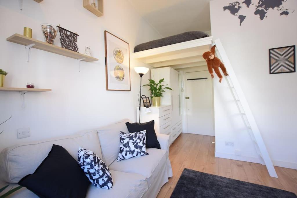 Stylish Studio Apartment Camden 런던 외부 사진